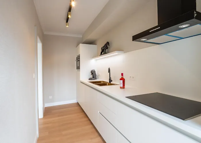 Apartment Centrum 4 *